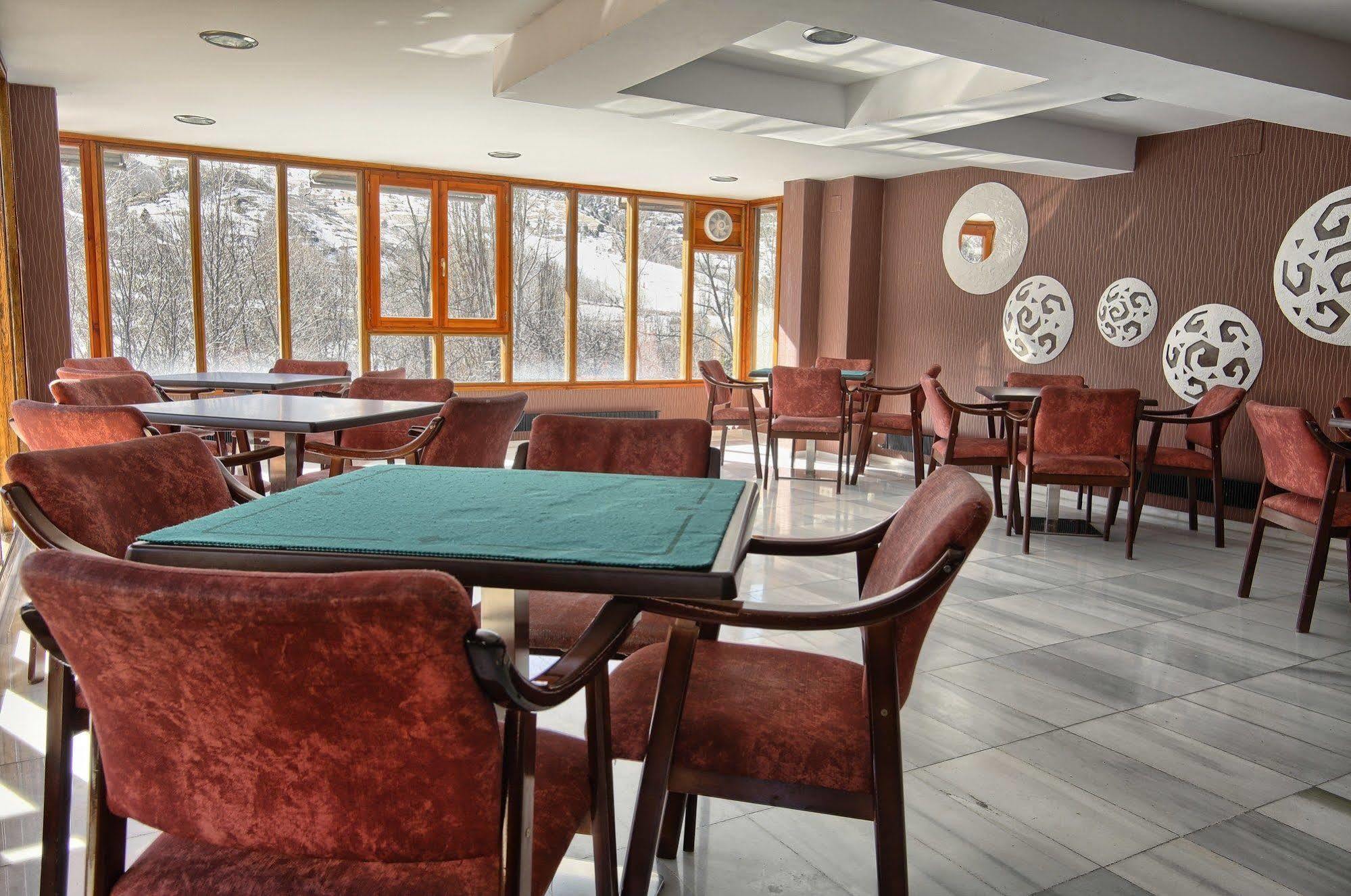 Evenia Monte Alba Hotell Cerler Eksteriør bilde