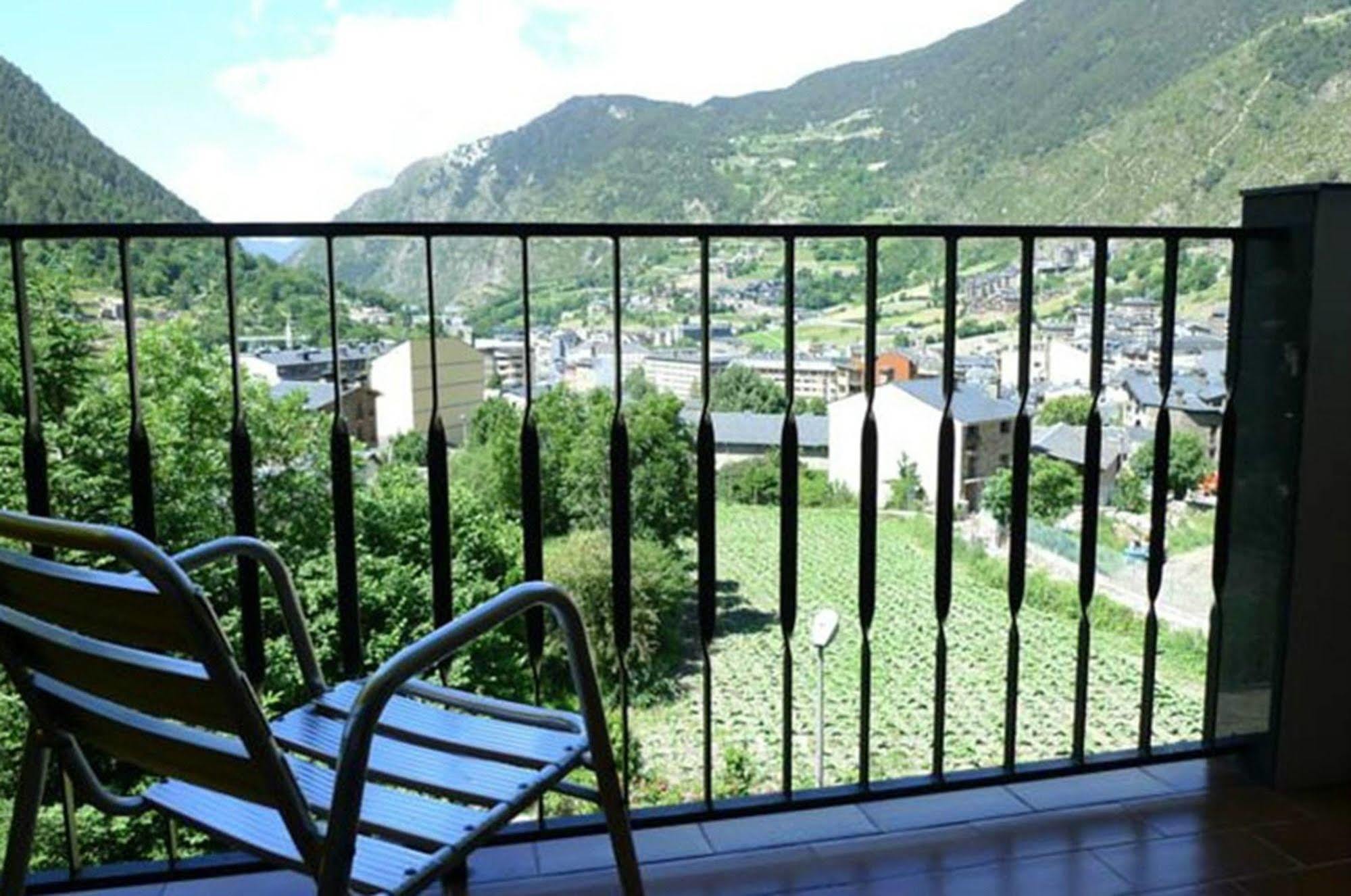 Evenia Monte Alba Hotell Cerler Eksteriør bilde